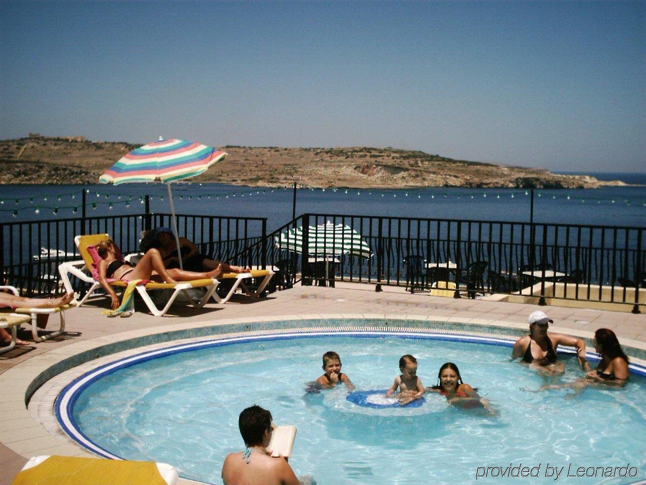 The Mediterranea Hotel & Suites St. Paul's Bay Exteriér fotografie