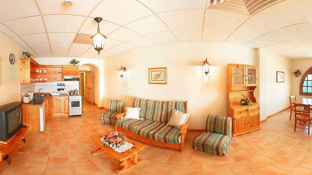 The Mediterranea Hotel & Suites St. Paul's Bay Exteriér fotografie